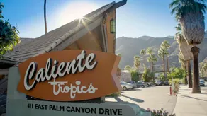 Caliente Tropics Hotel - Image 5
