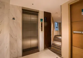 City Comfort Inn Yulin Walking Street - Image 5