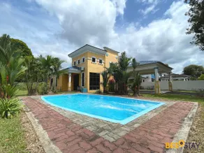 Afamosa Villa with private pool by BeeStay - Image 3