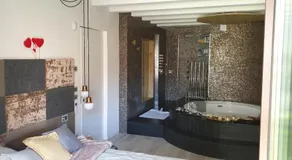 Luxury Room & Private Spa - Rio Botteniga - Image 3
