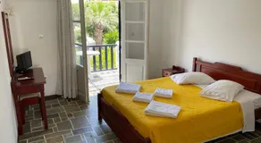 Utopia Hotel Apartments - Image 2