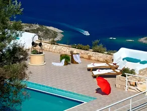 Armyra Villas - Apartments with Sea Views & Shared Pool - Image 2