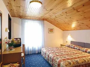 Hotel Garni Roberta - Image 4