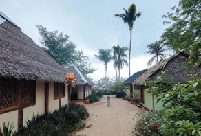 The Clara Beach and Guest House - Image 4