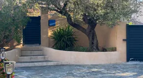 Maison en Provence-Entièrement Climatisée-Piscine Privée-Cuisine Extérieure-Pétanque-15 Minutes de la Plage - Image 4
