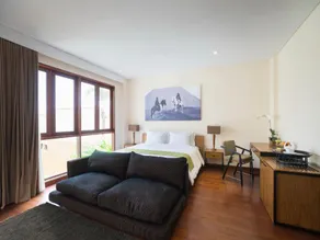 Luxury 1 BR Spa Suite #V410 - Image 2