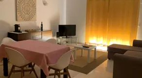 Luxury Apartment, Marina, Beach & Pool - Image 2