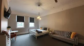 The Royal Hotel - Image 2