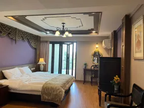 Quinstel Guesthouse - Image 2