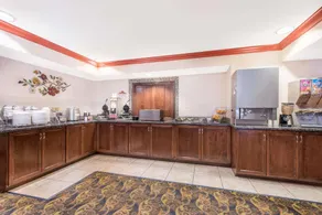 Lancaster Suites - Image 5