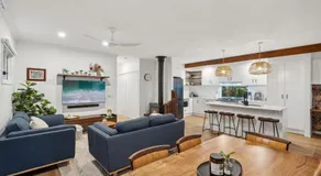 Tamborine Creek Stay - Fireplace and close to Theme Parks & Mount Tamborine - Image 4