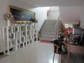 Man u Apartment - Image 3