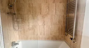 Vyn's Holiday home - Sleeps 6 - Image 5
