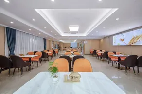 Osley Hotel (Yulin Pedestrian Street Computer City Branch) - Image 2