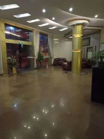 Xinhua Hotel - Image 4