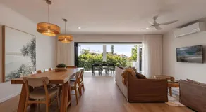 Ocean views: Steps from Sunrise Beach - Image 3