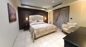 Amalias Hotel - Image 2