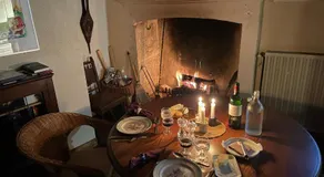 Au Pied du Chateau - Image 3