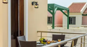 Amphitrite Beach House - Image 4