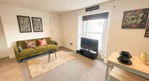 Two bedroom flat in City Road - Image 5