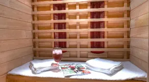 Sunset House Bed and Breakfast - Image 3