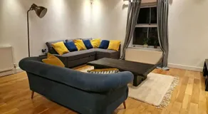 Stunning Luxury 2 Bed Penthouse Apartment - Image 2