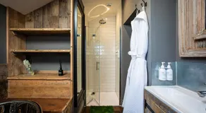 The Cocktail Lounge at Cheshire Boutique Bathhouse - Image 5