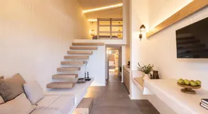 Frescoes Luxury Suites By KB Hospitality - Image 2