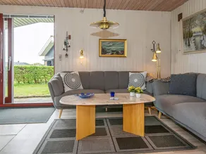 5 person holiday home in Hejls-By Traum - Image 5