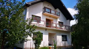Kuca na selu sa bazenom - Image 3