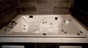 Point Motel - Image 5