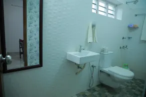 LA CASA THE HOMESTAY - Image 4