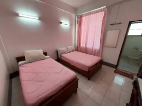 Grand Hotel - Image 5