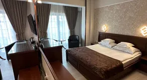 Hotel Ana - Image 2
