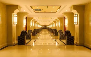 Chong Ning Castle Hotel - Image 5