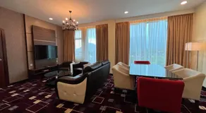 SSL Traders Hotel - Image 2