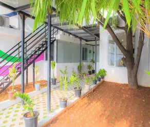 Hotel Stay Inn - Image 4