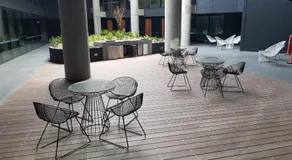 Ivanhoe Apartments - Image 4