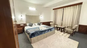 Shanti Cafe - Signature Stays Manali - Image 5