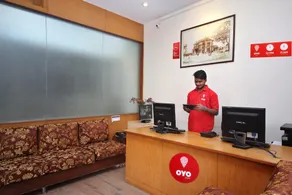 OYO The Retreat Hotel - Image 4