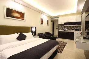 Palm Ville Suites - Image 2
