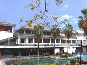 Harmony Resort Hotel Zhuhai - Image 4