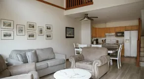 Mtn View Escape with King Size Bed with Outdoor Pool - Banff Pass Included! - Image 2