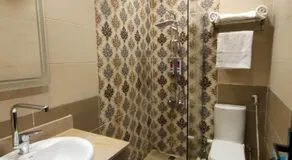 Talaat Harb Hotel - Image 2