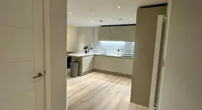 Apartment with Terrace in Uxbridge - Image 4