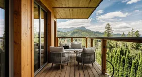 Cyrhla Mountain View with Saunarium & Heated Summer Pool by BQQK - Image 5