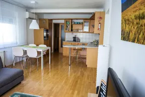 Goldenfields apartment - Image 3