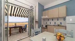 Blue Houses Apartments - Image 4