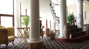 Hotel Royal - Image 2