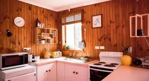Killora Coastal Shack - Image 4